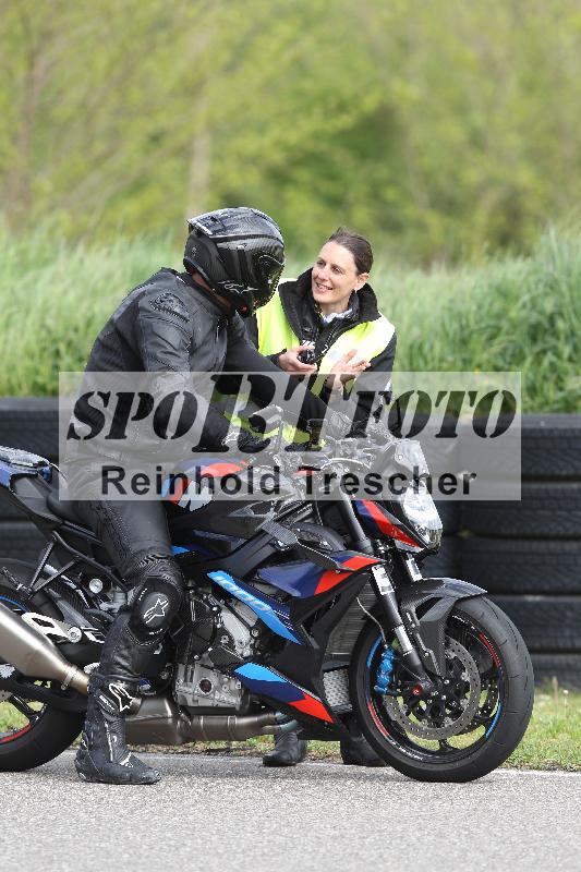 /Archiv-2025/10 23.04.2025 Cornu Master School ADR/gruen-vert/35